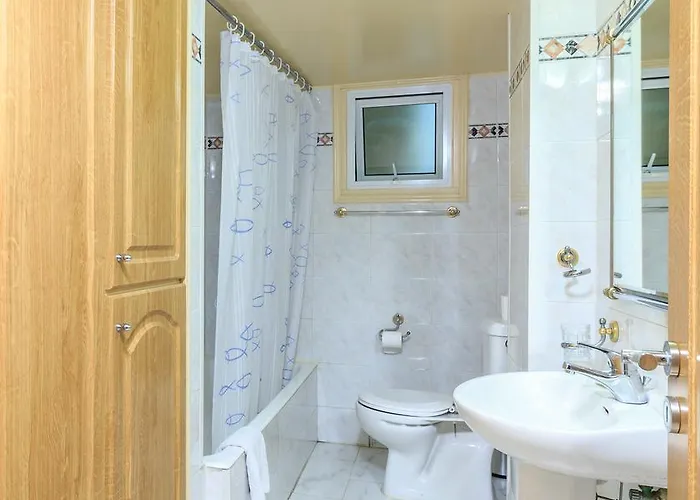 Les Palmiers House Apartmán *